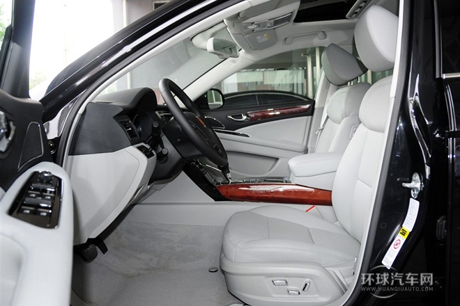 2013款 3.0L 豪華型