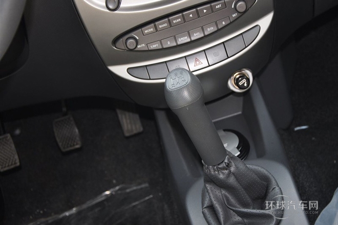 2011款 1.0L 手動標準型