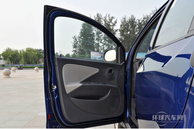 2010款 1.3L 自動豪華型