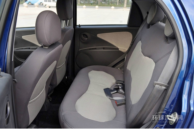 2010款 1.3L 自動豪華型