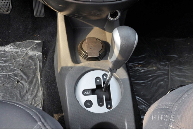 2010款 1.3L 自動豪華型