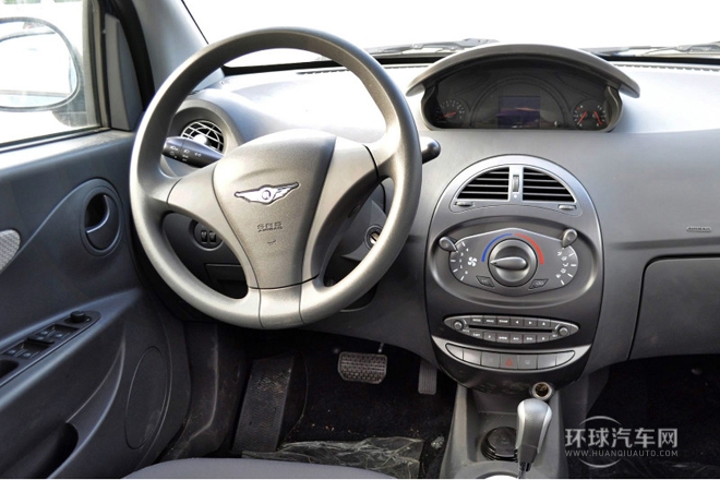 2010款 1.3L 自動豪華型