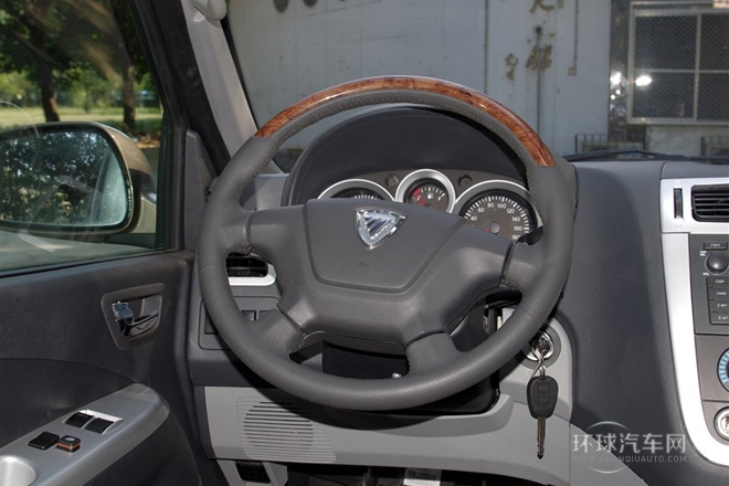 2012款 2.0L商務(wù)版標(biāo)準(zhǔn)型長軸4G63