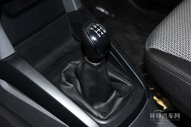 2013款 1.5L 手動舒適型