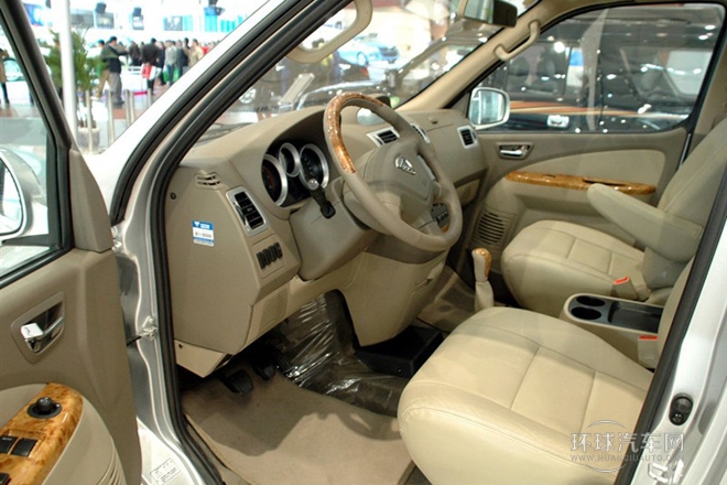 2010款 2.4L財富快車標準版M240-4G64