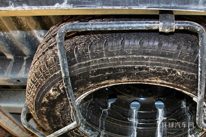 2014款 2.5T傲運(yùn)通短軸中頂