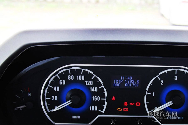 2014款 2.5T傲運(yùn)通短軸中頂