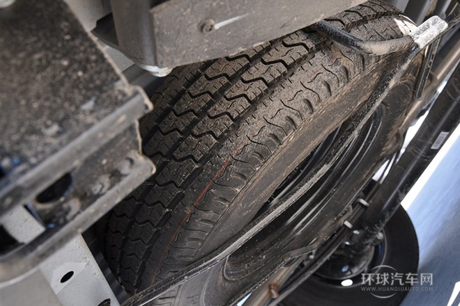 2014款 2.5T傲運通長軸中頂