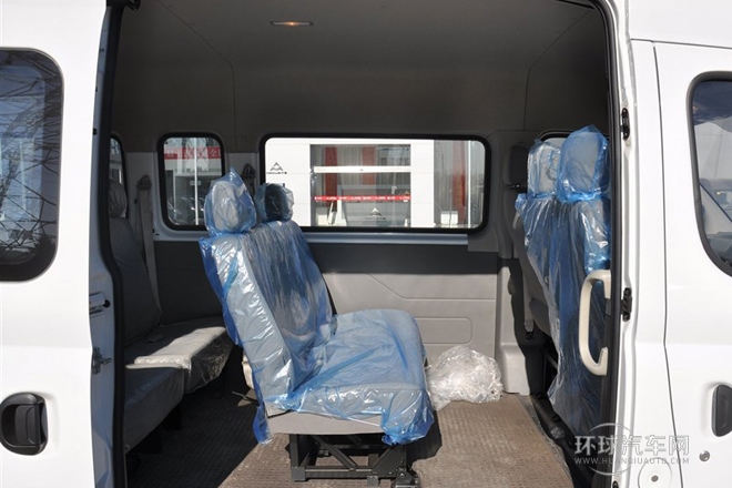 2014款 2.5T傲運通長軸中頂