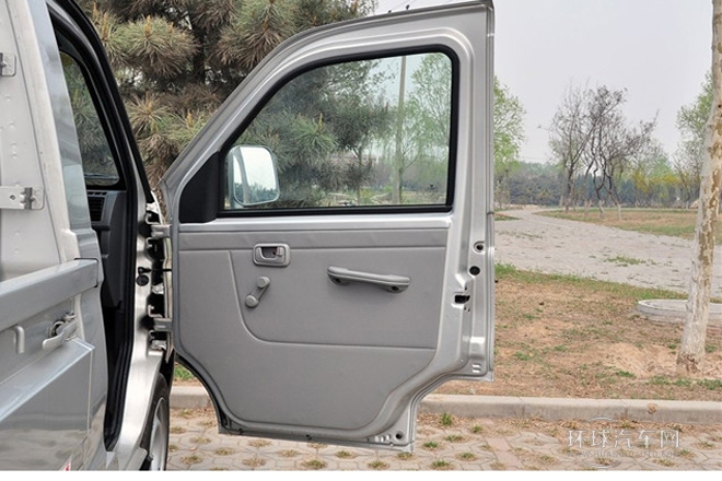 2013款 1.0L 標準版