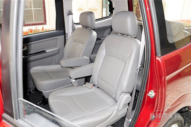 2014款 1.5L標(biāo)準(zhǔn)型