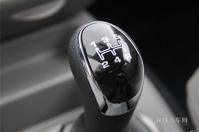 2014款 1.5L超豪華型