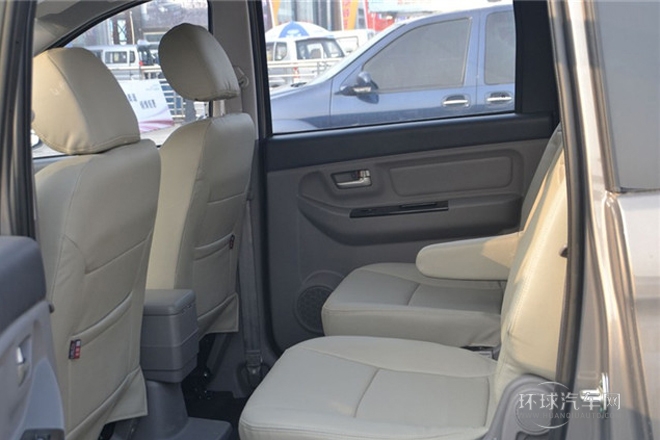 2013款 1.5L時尚型