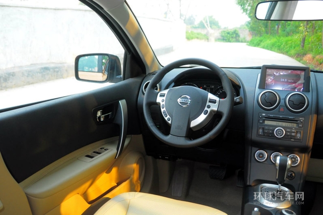 2012款 2.0XV 龍 CVT 4WD