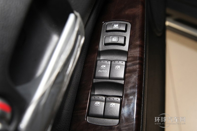 2013款 3.2L 4WD 自動銳域版