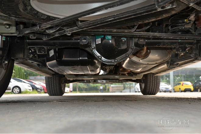 2013款 3.2L 4WD 自動(dòng)尊域版