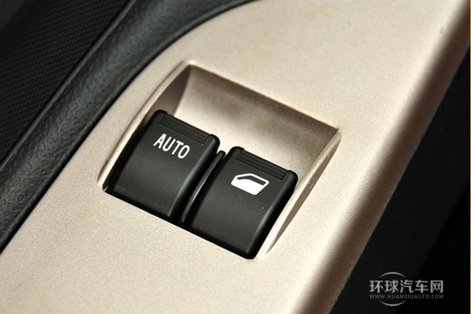 2012款 N3 1.0L 三廂基本型