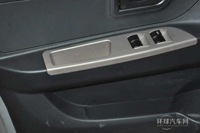 2012款 N3 1.0L 兩廂實用型