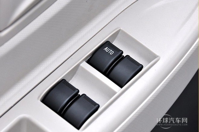 2014款 1.3L 手動豪華型