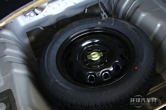 2014款 1.3L 手動標(biāo)準型