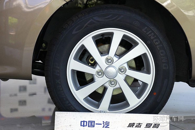 2014款 1.3L 手動標準型