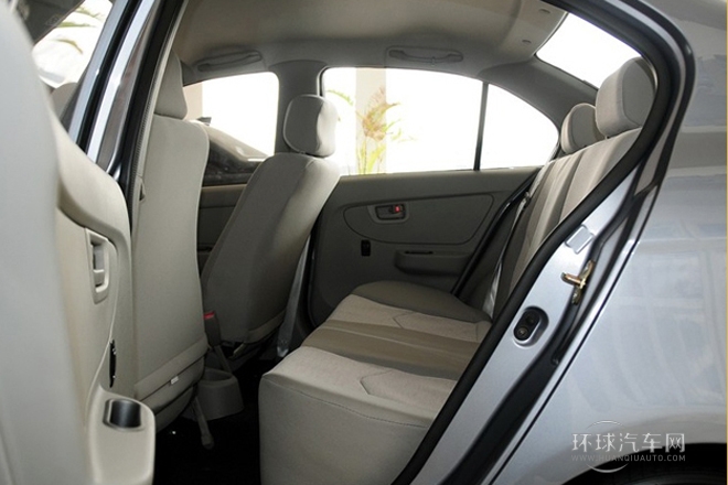 2013款 1.3L 手動豪華氣囊型