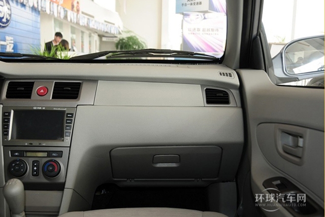 2013款 1.3L 手動豪華氣囊型