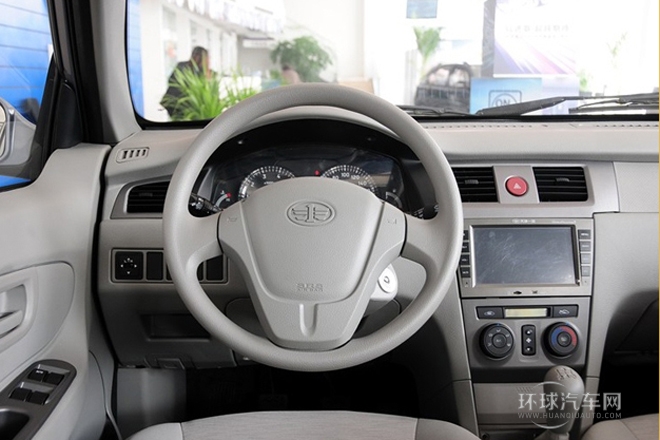 2013款 1.3L 手動豪華氣囊型