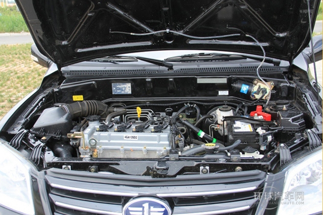 2013款 1.3L 手動(dòng)標(biāo)準(zhǔn)型