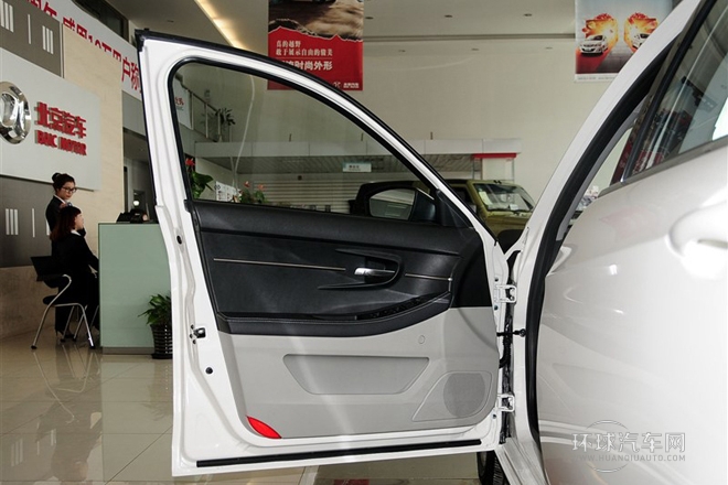 2014款 1.5L 手動舒適版