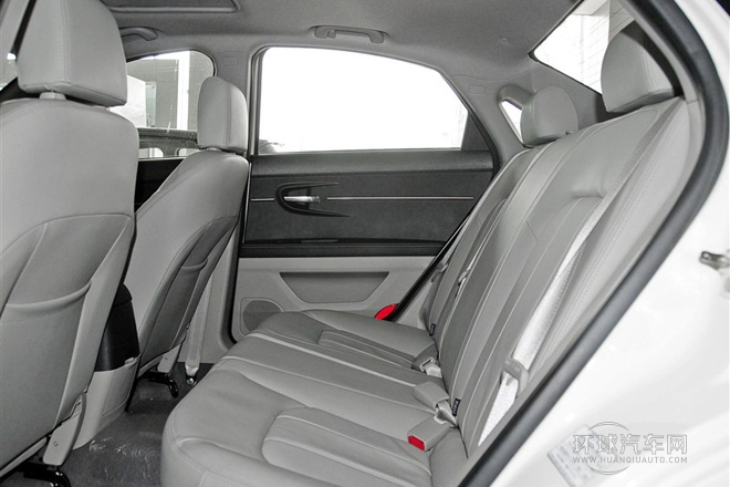 2014款 1.5L 手動舒適版