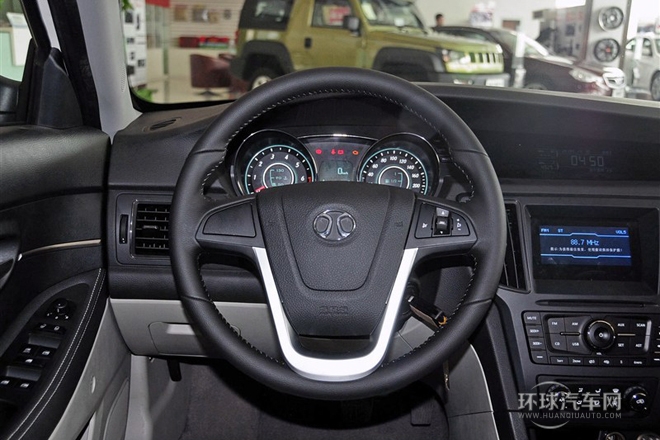 2014款 1.5L 手動舒適版