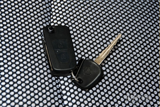 2013款 1.3L 手動智能節油尊貴型