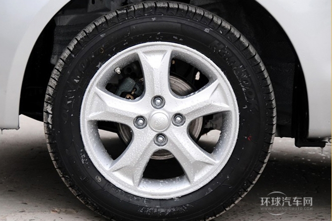 2013款 1.3L 手動智能節油尊貴型