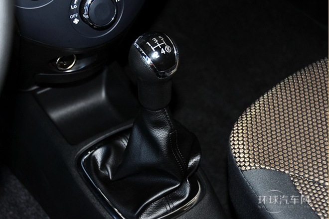 2013款 1.3L 手動(dòng)舒適型