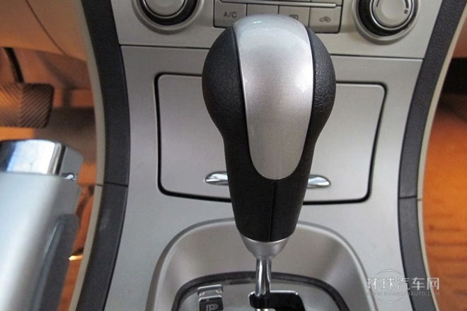 2011款 1.8T 自動行政版