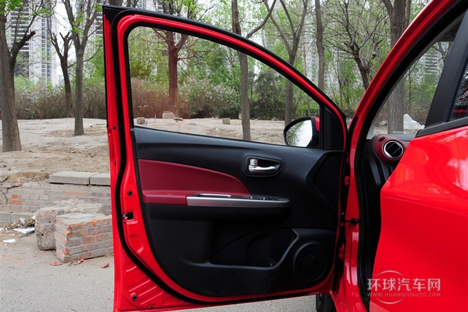 2014款 1.4L 手動尊貴型