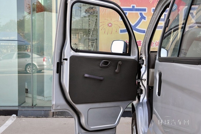 2011款 1.0L 舒適型LJ465QE1