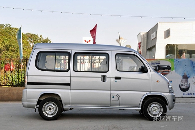 2011款 1.0L 舒適型LJ465QE1