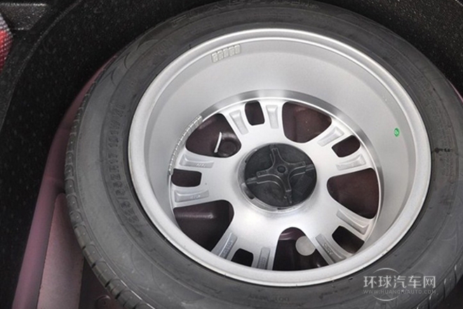 2012款 1.5T 自動兩驅(qū)尊貴型