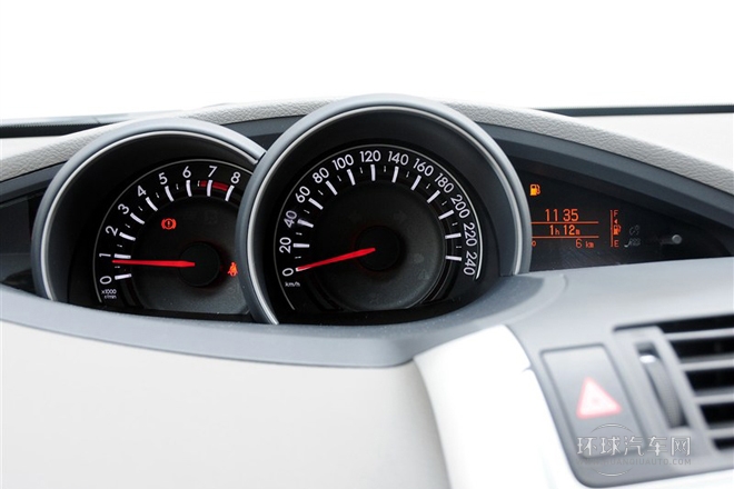 2014款 星耀 180G CVT豪華多功能版