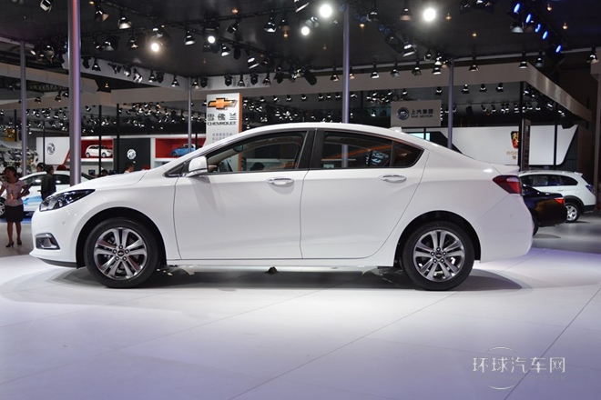 2015款 1.5L 手動(dòng)時(shí)尚版