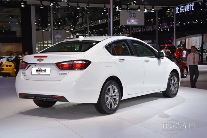 2015款 1.5L 手動(dòng)時(shí)尚版