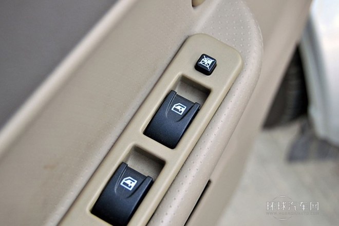 2012款 1.3L舒適型