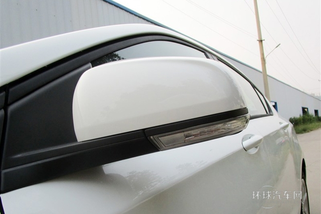 2015款 1.5L 自動精英版