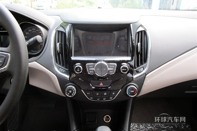 2015款 1.5L 自動精英版