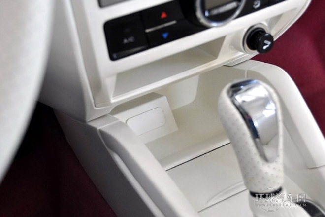 2010款 飛炫 1.5L 自動(dòng)時(shí)尚型