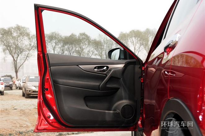 2014款 2.0L CVT舒適版 2WD