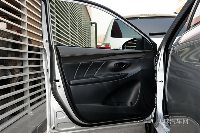 2014款 1.3E 自動魅動版