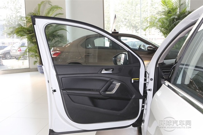 2014款 1.6T 自動尊貴版